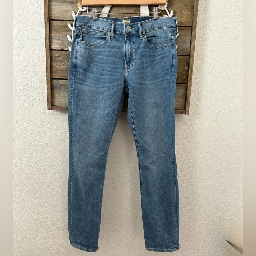 J. Crew 484 men’s slim tapered leg stretch denim jeans 34 x 34